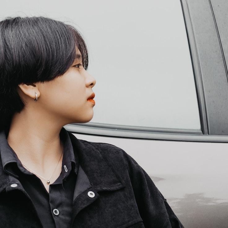 Prithvi Khandelwal, Client Relations Director, discussing corporate gifting strategy with business clients